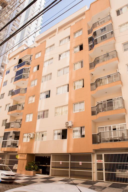 Apto Germano Praia Balneário Camboriú エクステリア 写真
